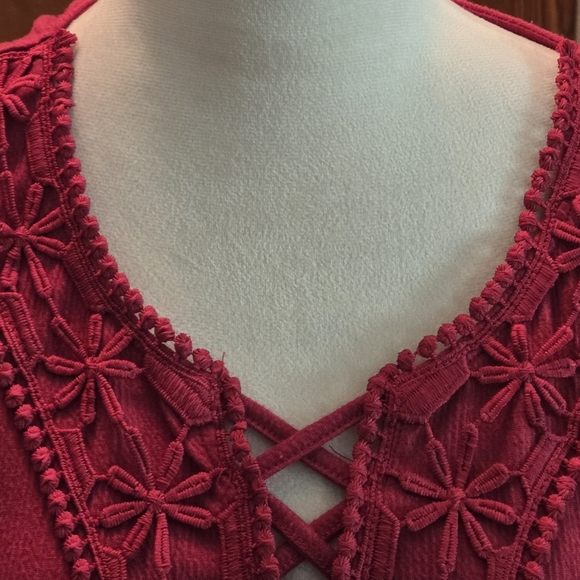 Anneliese Embroidered Fushia Pink Top Short Flutter Sleeves Women's L - Picture 4 of 11